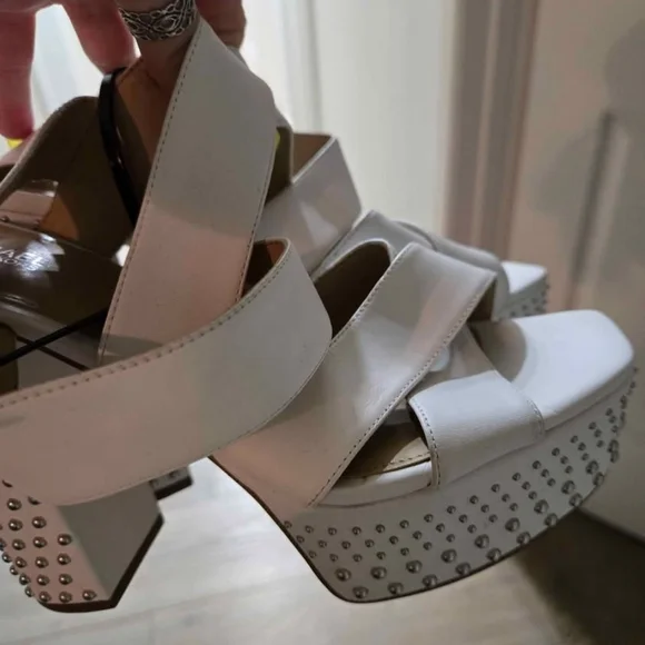 Michael Kors Cream Heels - Picture 3 of 4